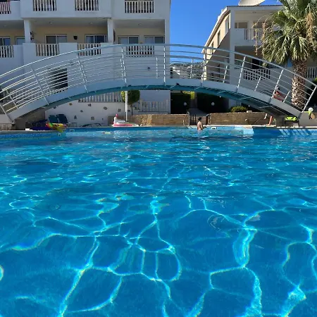 Beautiful 2 Bed In Valley, Paphos