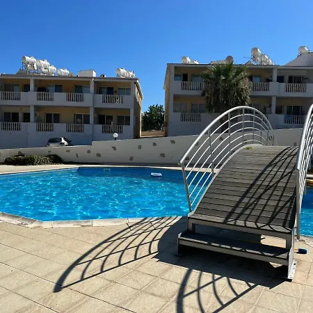 Beautiful 2 Bed In Valley, Paphos פאהיה