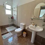 Beautiful 2 Bed In Valley, Paphos *