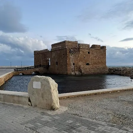 Beautiful 2 Bed In Valley, Paphos