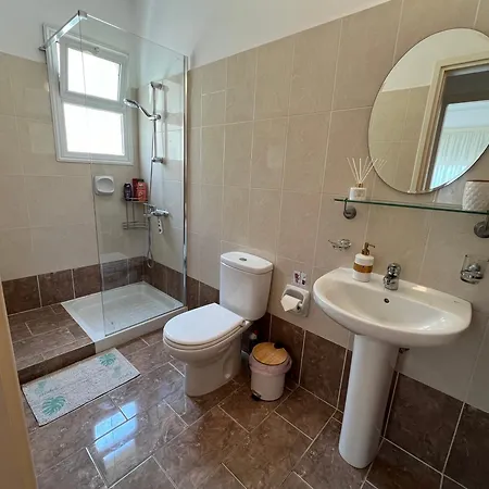 Beautiful 2 Bed In Valley, Paphos *