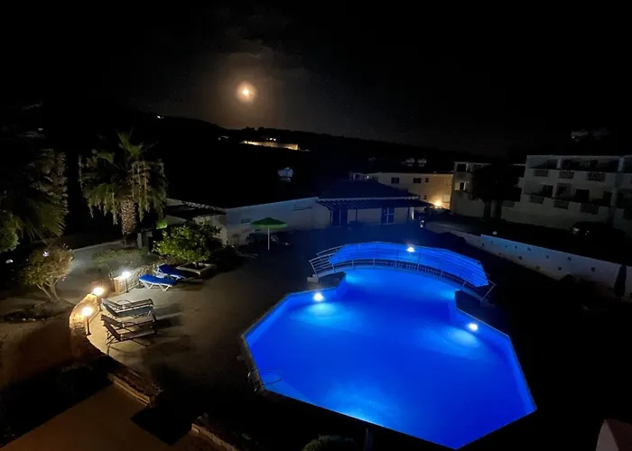 Beautiful 2 Bed In Valley, Paphos Apartament Peja