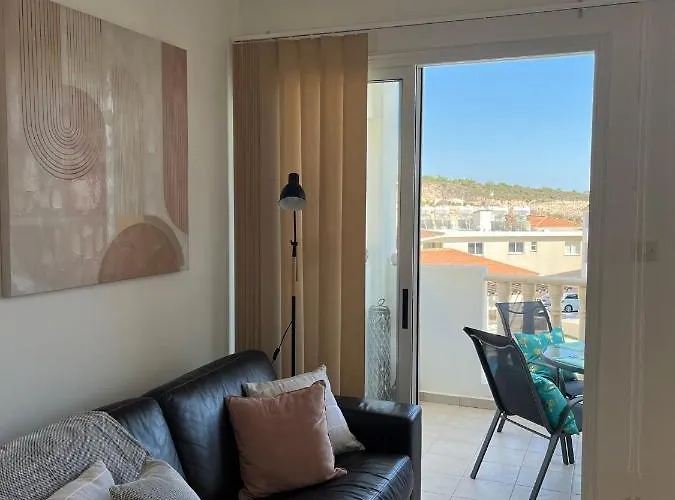 Beautiful 2 Bed In Valley, Paphos Peja