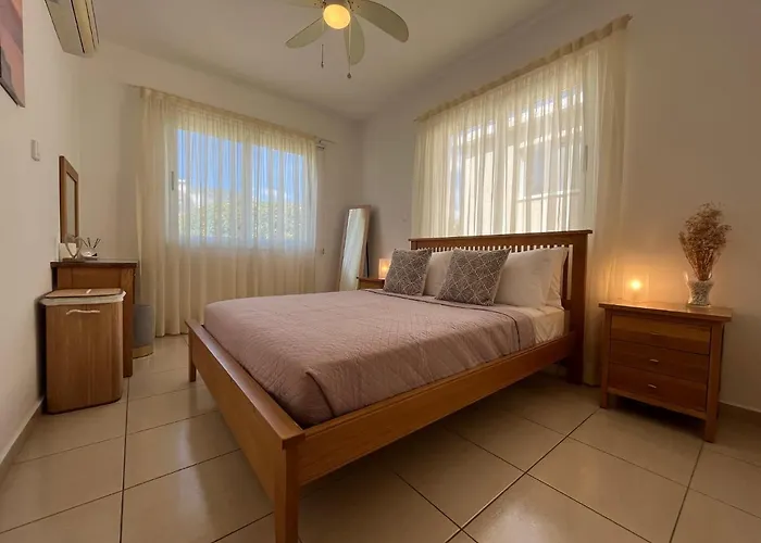 Beautiful 2 Bed In Valley, Paphos Apartament Peja