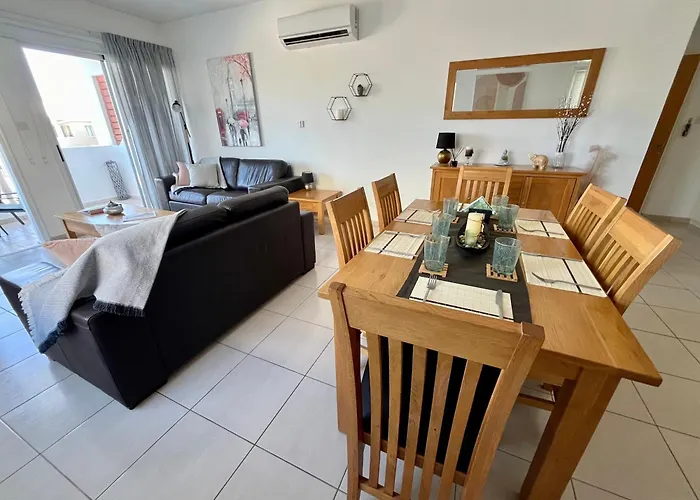 Beautiful 2 Bed In Valley, Paphos * Peja