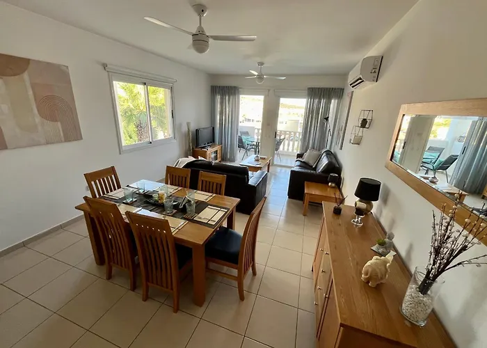 Beautiful 2 Bed In Valley, Paphos Peja