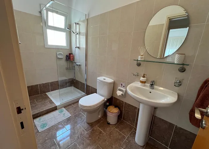 Beautiful 2 Bed In Valley, Paphos *